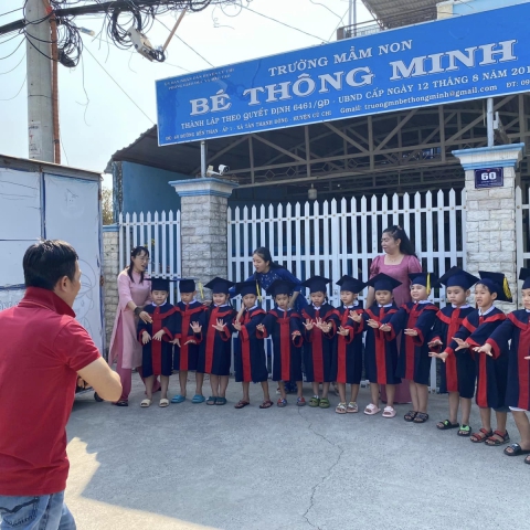 Trường Mầm Non Bé Thông Minh Củ Chi: Chắp Cánh Ước Mơ Cho Bé Từ Những Bước Chân Đầu Tiên